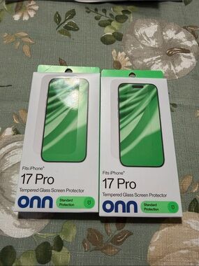 Onn Green and White Tempered Glass Screen Protector for iPhone 17 Pro (2-Pack)